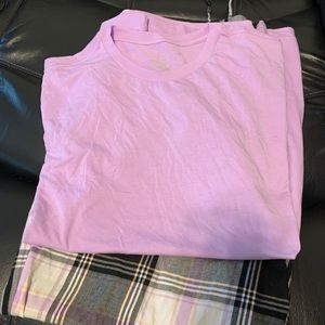 2pc sleep wear. Soft tee w/ thin Rd bottom pants